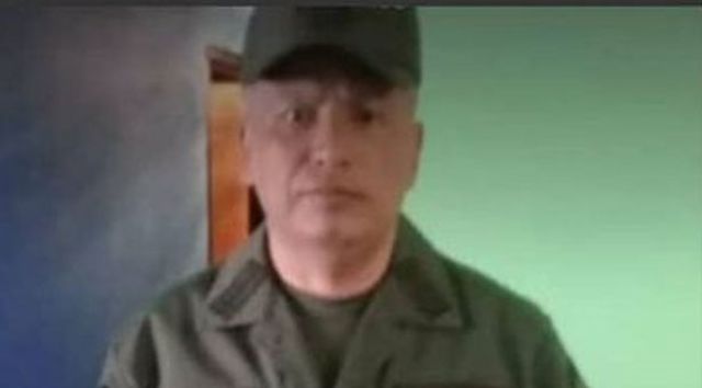 Coronel de la Guardia Nacional, Robert Alexander Peralta Echenique, se suicido.