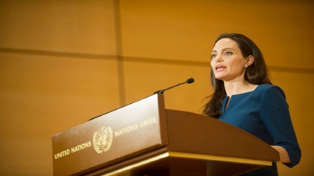 Enviada especial de ACNUR, Angelina Jolie.