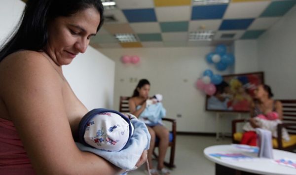 CARNET DE LA PATRIA / Ajustan tablas de programa Parto Humanizado y Lactancia Materna