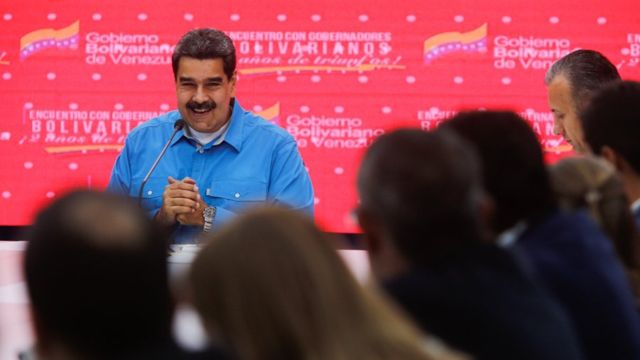 Maduro anuncia cuándo pagarán el medio petro