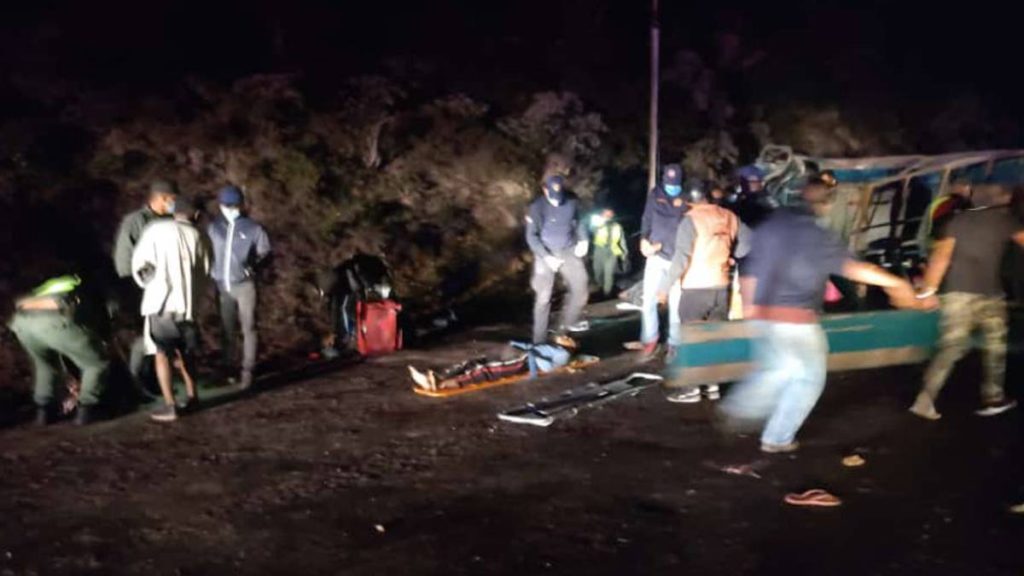 Vehículo militar se volcó en Táchira