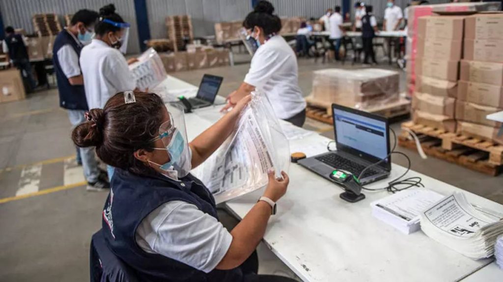 Perú suspendió la votación de sus ciudadanos en Venezuela