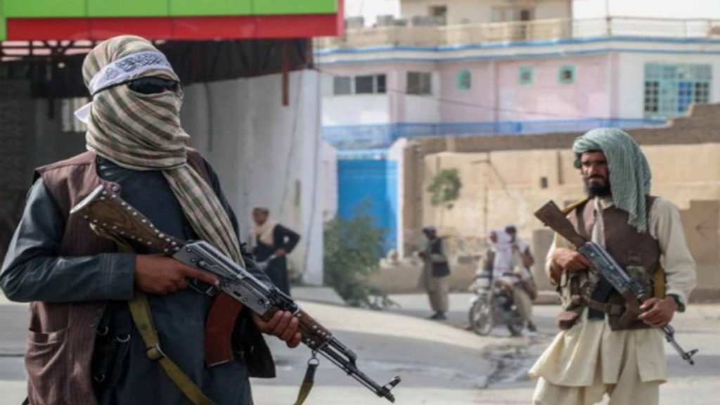 Talibanes culpan a EEUU de las muertes civiles en el aeropuerto de Kabul