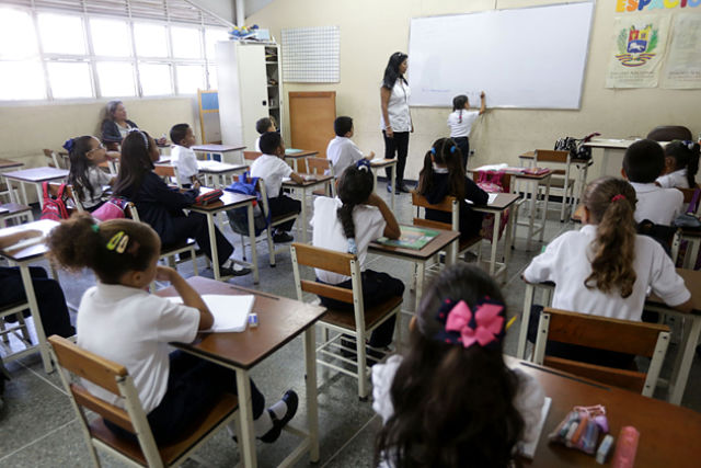 Rgreso a clases educadores jubilados