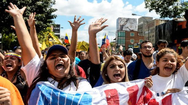 Estudiantes universitarios