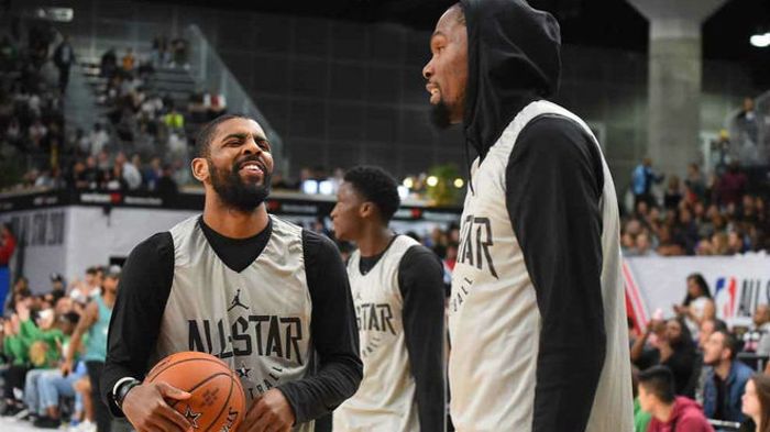 Kyrie Irving y Kevin Durant