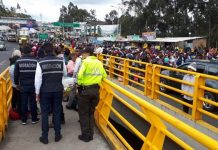 Venezolanos en la frontera de Colombia y Ecuador