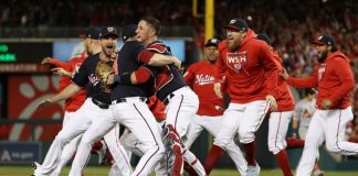Washington celebrando el campeonato de la Nacional.