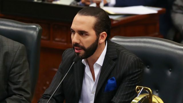 El Salvador ordenó expulsión de diplomáticos venezolanos.