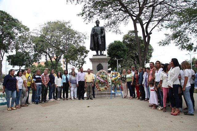 homenajearon a maestros guariqueños.