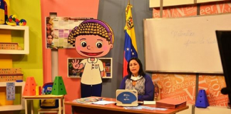 por televisión