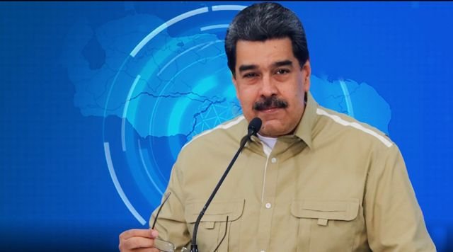 Maduro tiende puente