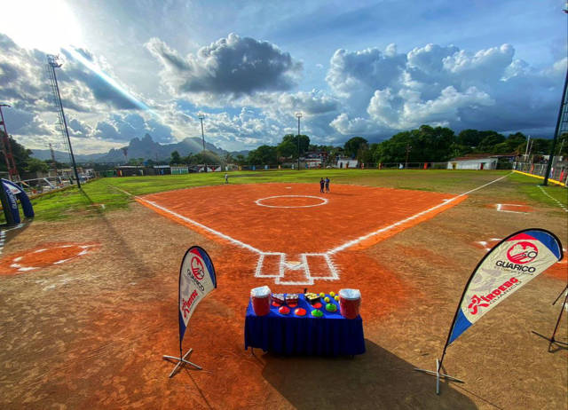 Estadio Pablo Chingo Montes san juan de los morros 