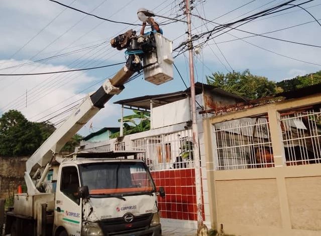 LLEGÓ LA LUZ